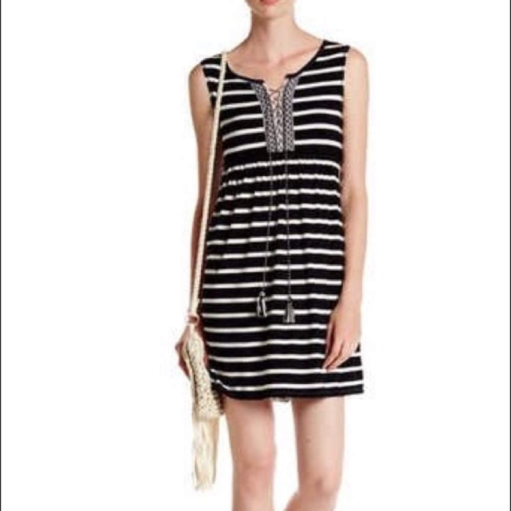Max Studio sleeveless knit dress